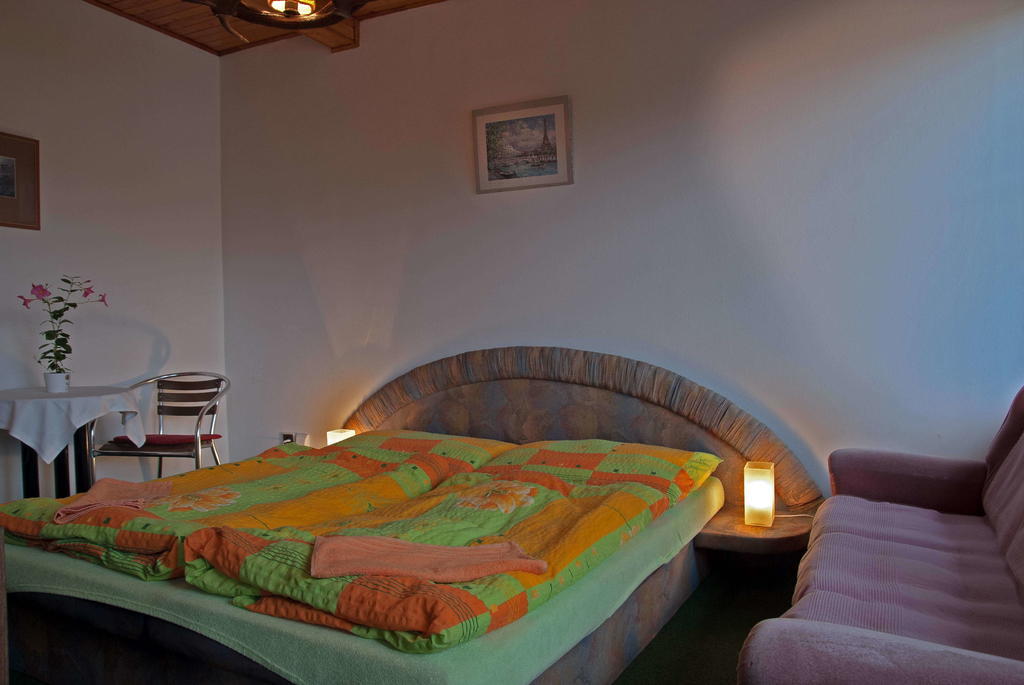 Loučeň Lovecky Hotel Jivak חדר תמונה