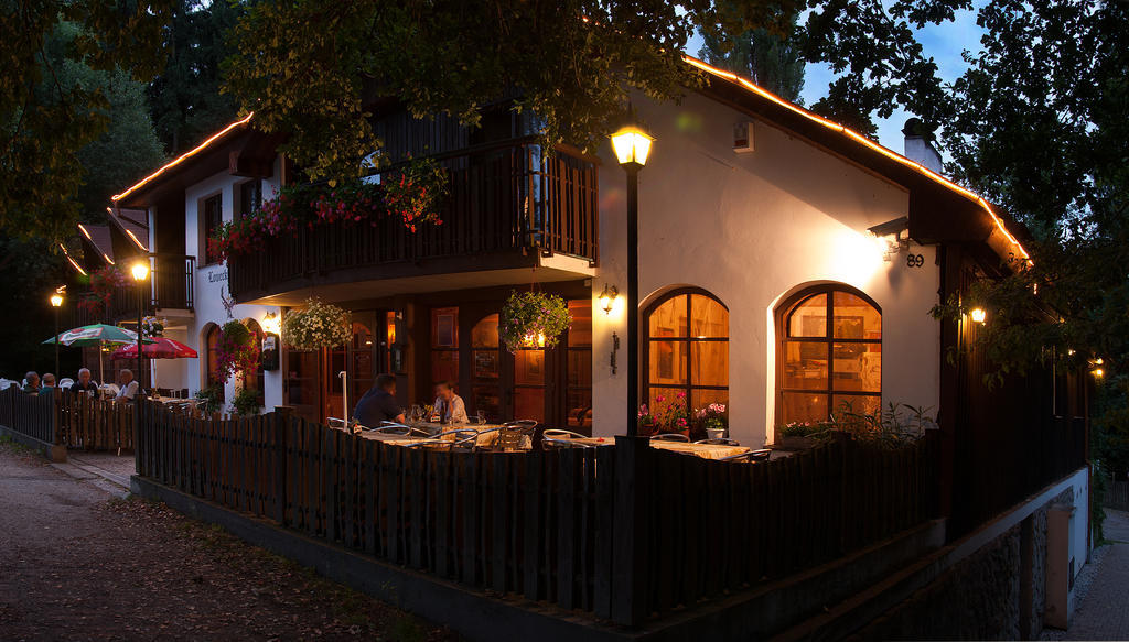 Loučeň Lovecky Hotel Jivak מראה חיצוני תמונה