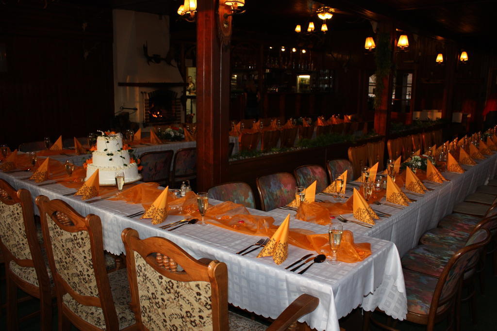 Loučeň Lovecky Hotel Jivak מראה חיצוני תמונה