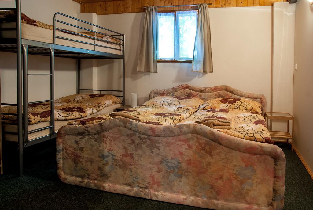 Loučeň Lovecky Hotel Jivak מראה חיצוני תמונה