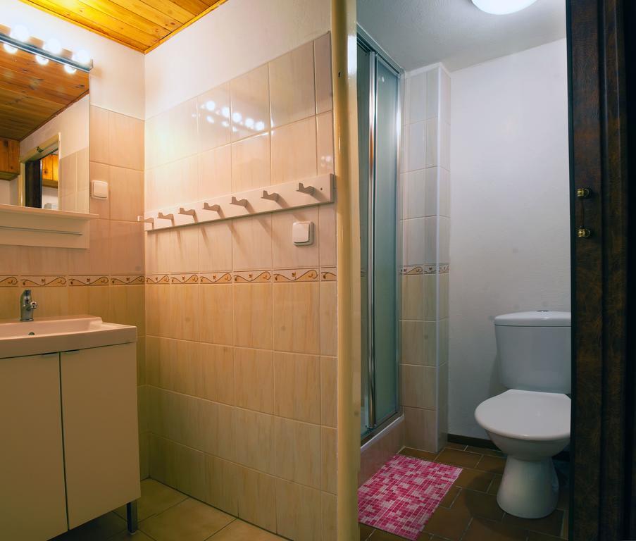 Loučeň Lovecky Hotel Jivak מראה חיצוני תמונה